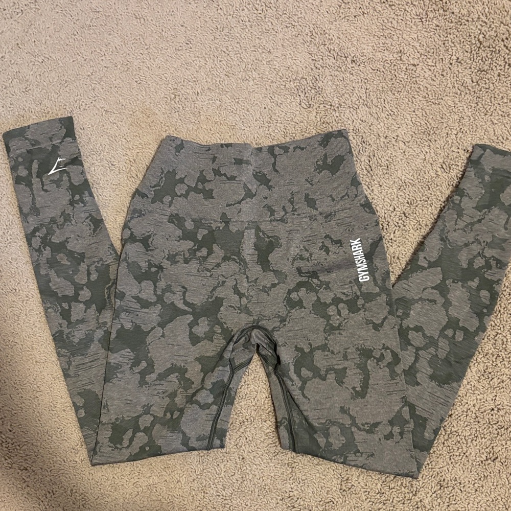 Gymshark adapt camo green leggings